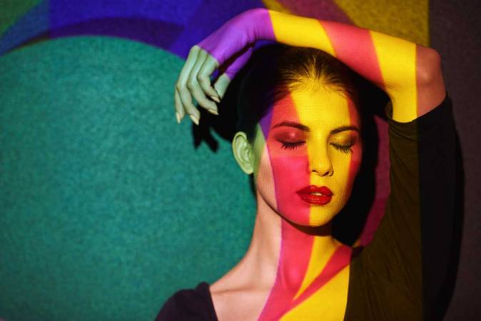 a-beautiful-model-in-the-studio-covered-with-a-myr-2026-01-09-09-40-03-utc