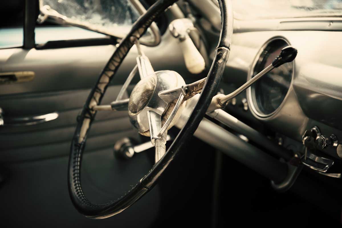 classic-car-dashboard-2026-01-07-06-42-49-utc