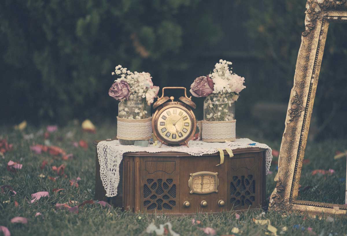 vintage-still-life-decoration-for-wedding-receptio-2026-03-18-14-50-38-utc